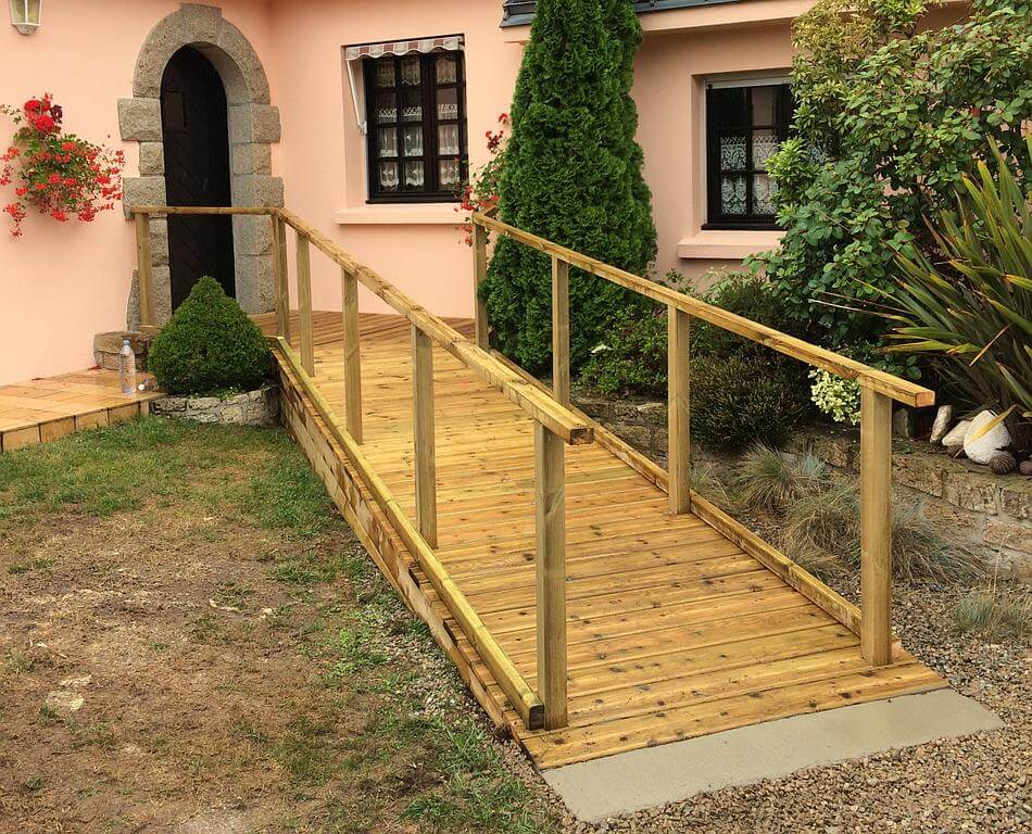 Installation d'une rampe d'accès en extérieur à Surzur | Ma Maison